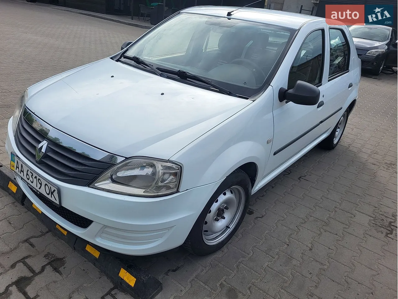 2011 Renault Logan - мініатюра 13