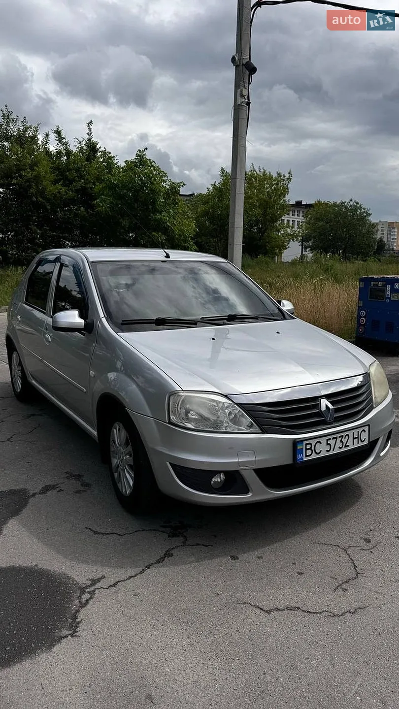 Renault Logan 2011