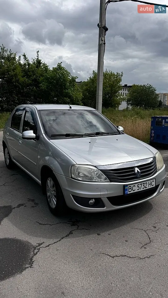 2011 Renault Logan - мініатюра 13