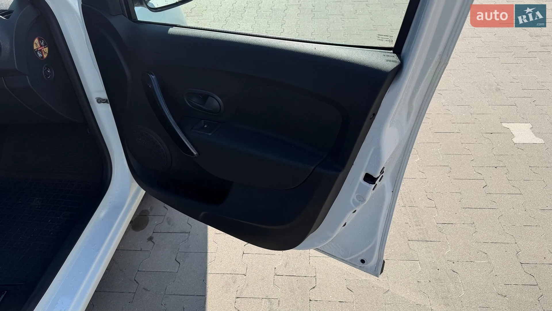 2021 Renault Logan - мініатюра 16