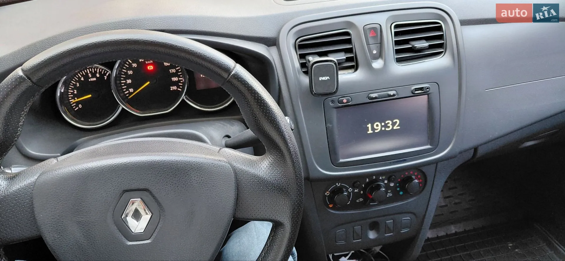 2013 Renault Logan - мініатюра 30