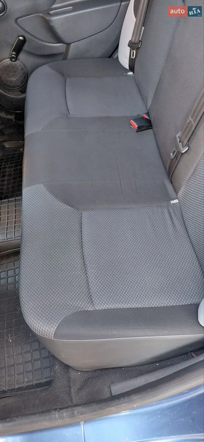 2013 Renault Logan - мініатюра 34