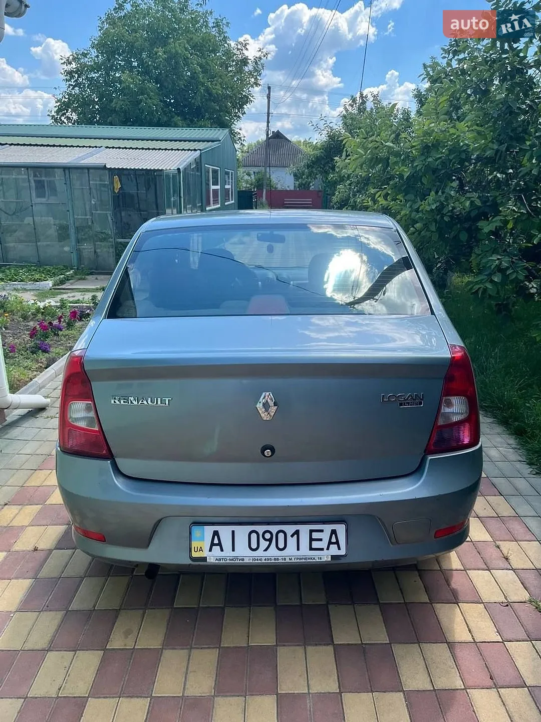 2012 Renault Logan - мініатюра 2