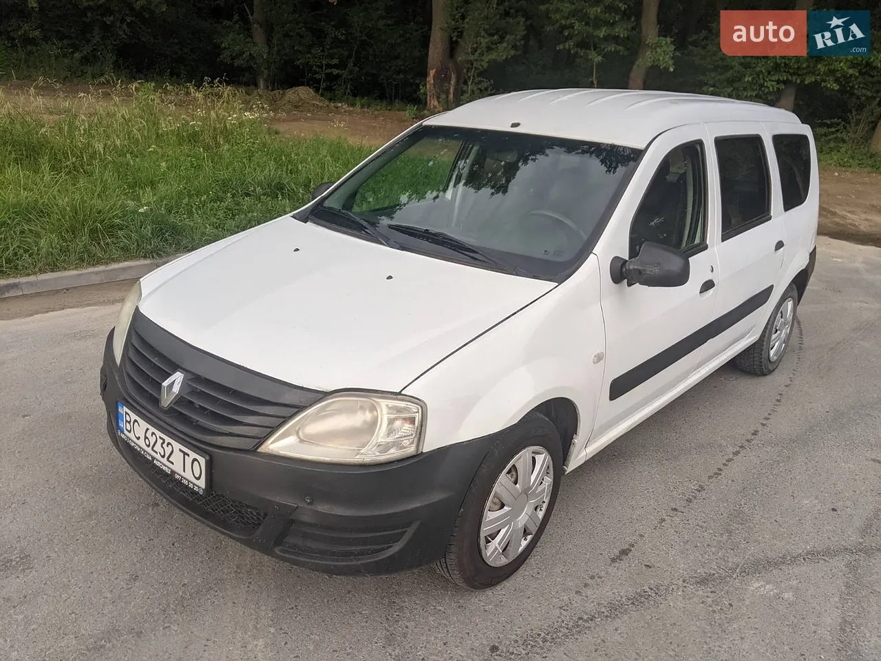 2011 Renault Logan - мініатюра 15