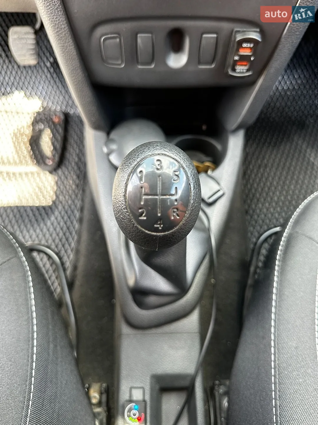 2019 Renault Logan - мініатюра 29