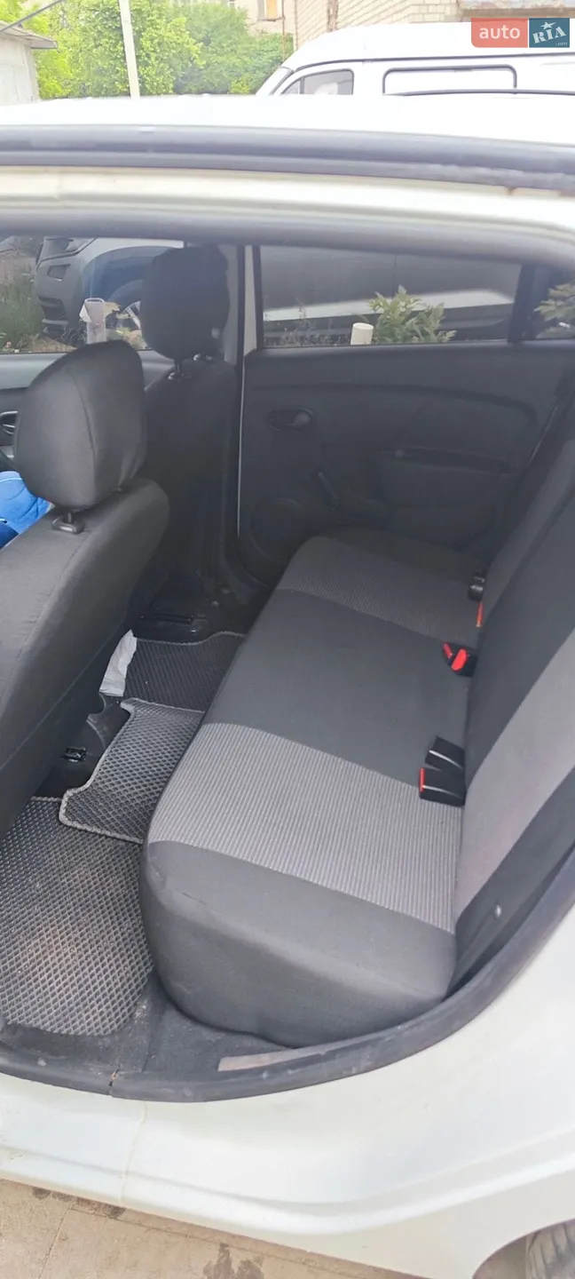 2013 Renault Logan - мініатюра 7
