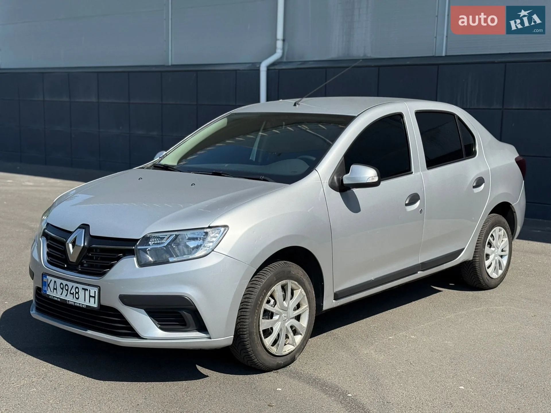 2017 Renault Logan - мініатюра 10
