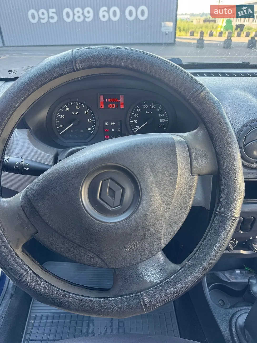 2012 Renault Logan - мініатюра 6