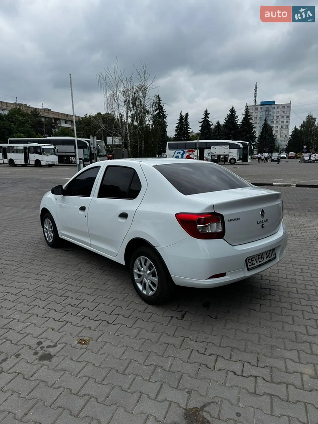 2014 Renault Logan - мініатюра 9