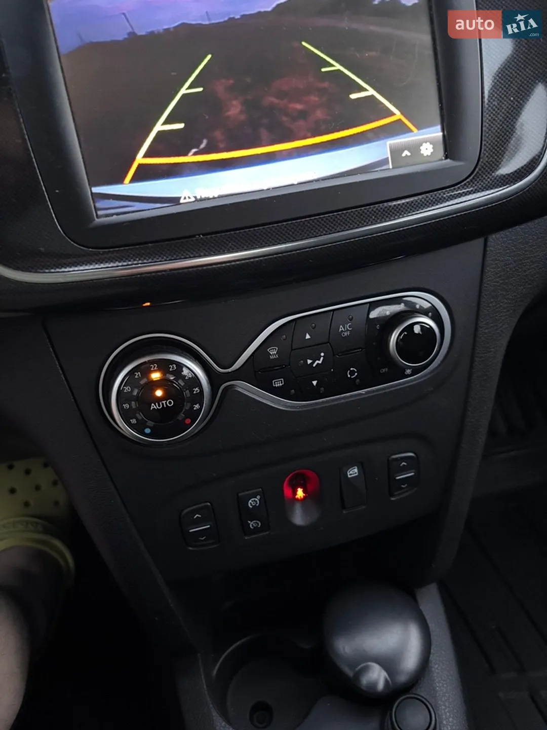 2019 Renault Logan - мініатюра 16
