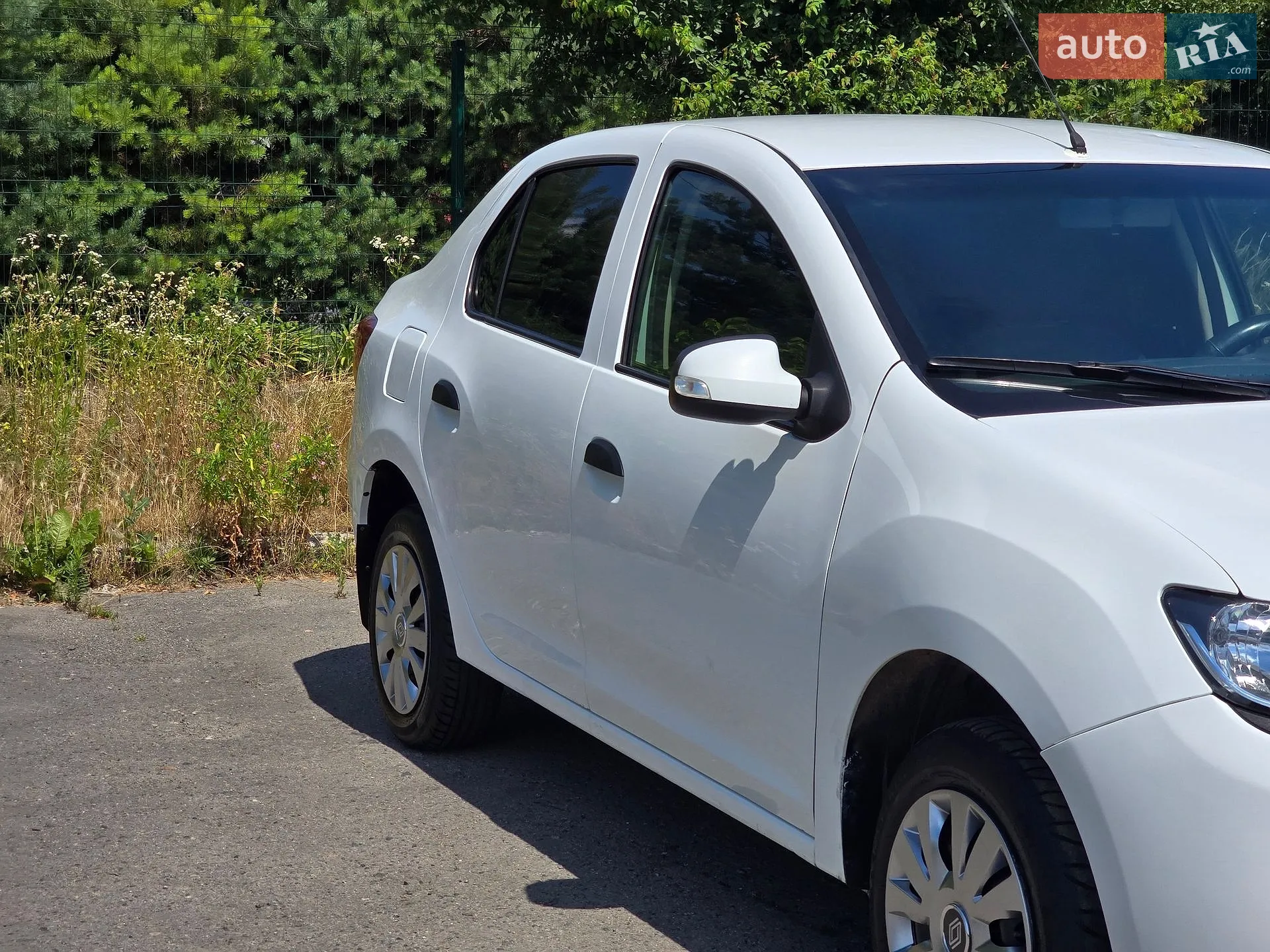 2013 Renault Logan - мініатюра 11