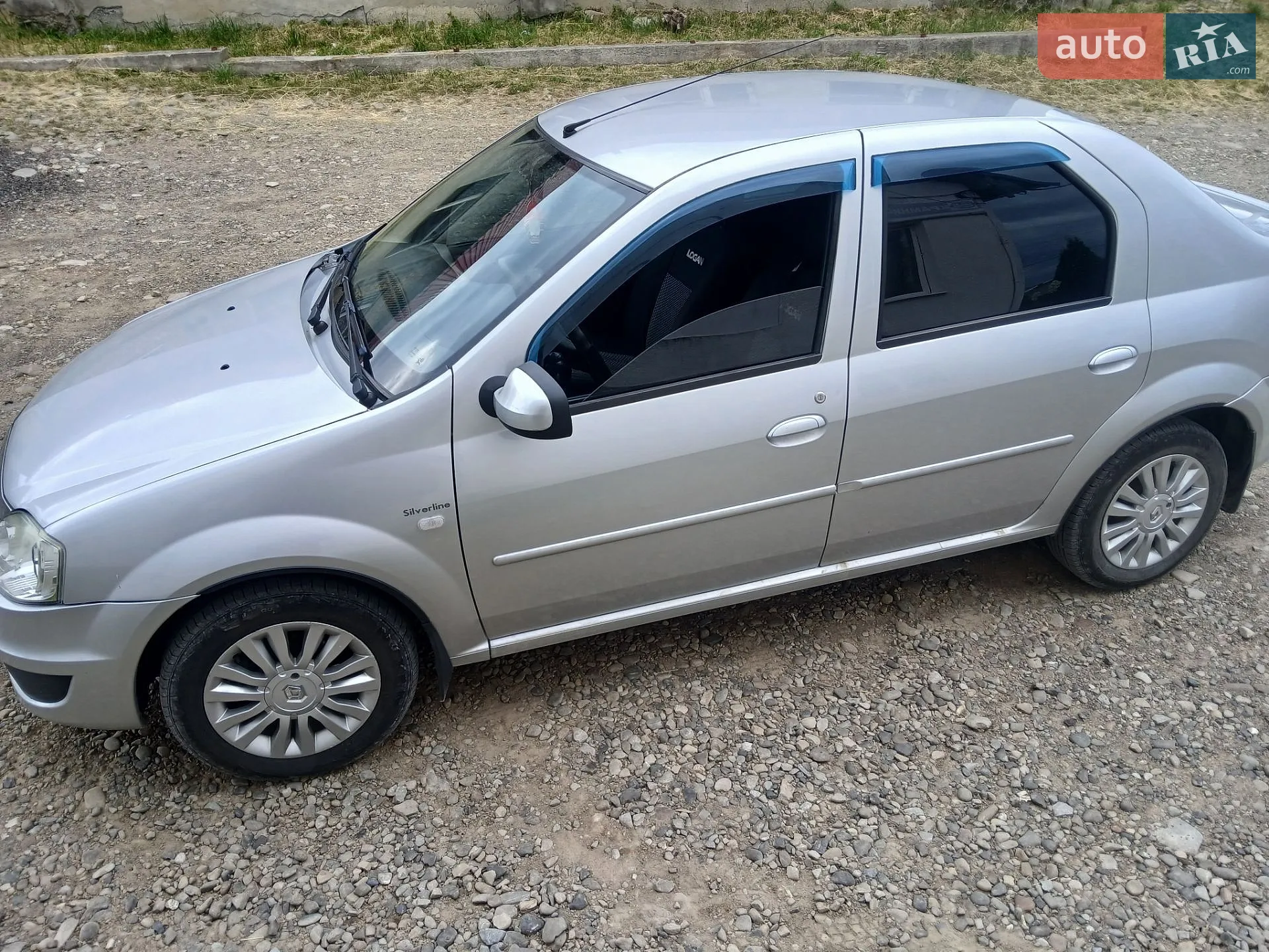 2011 Renault Logan - мініатюра 2