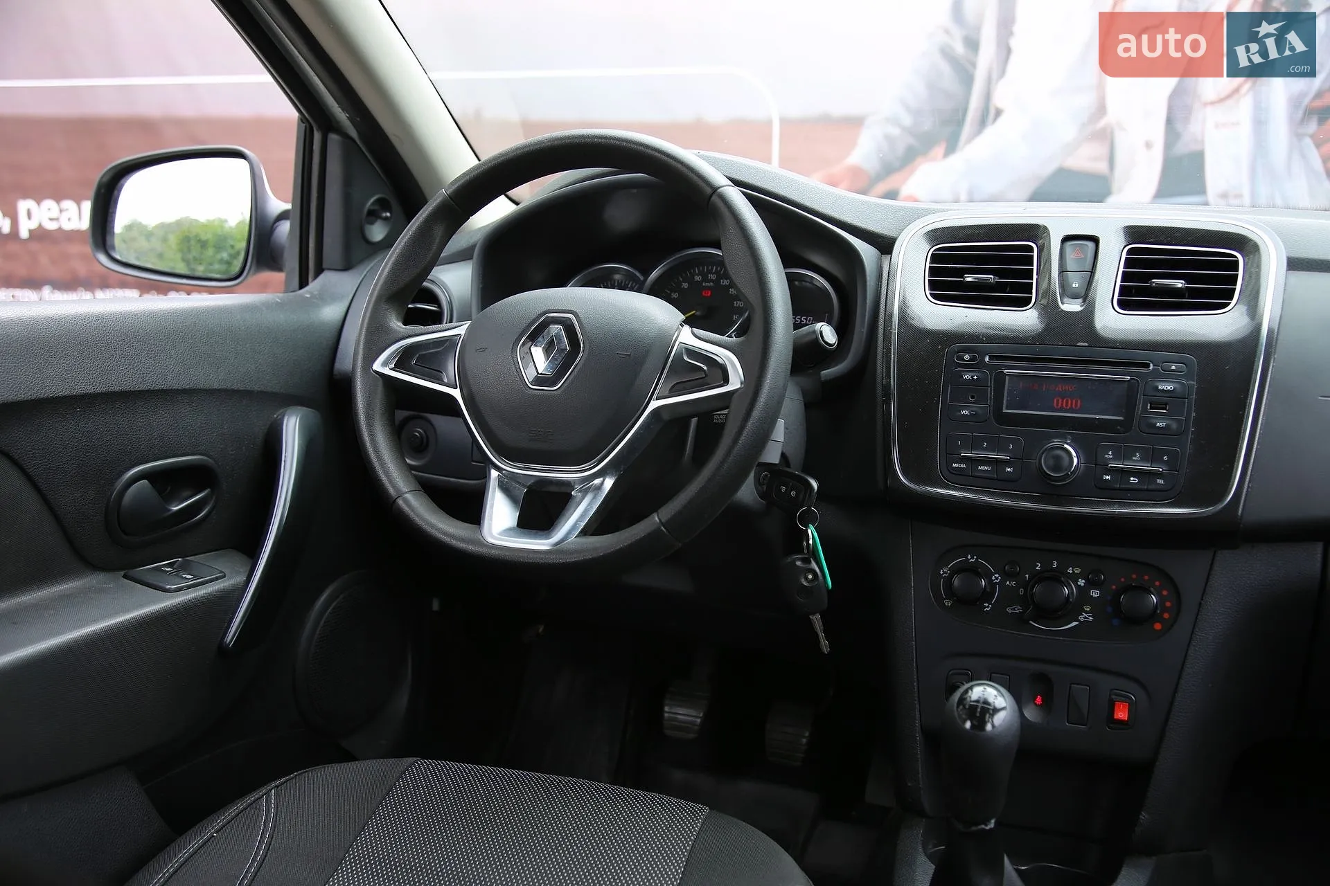 2020 Renault Logan - мініатюра 11