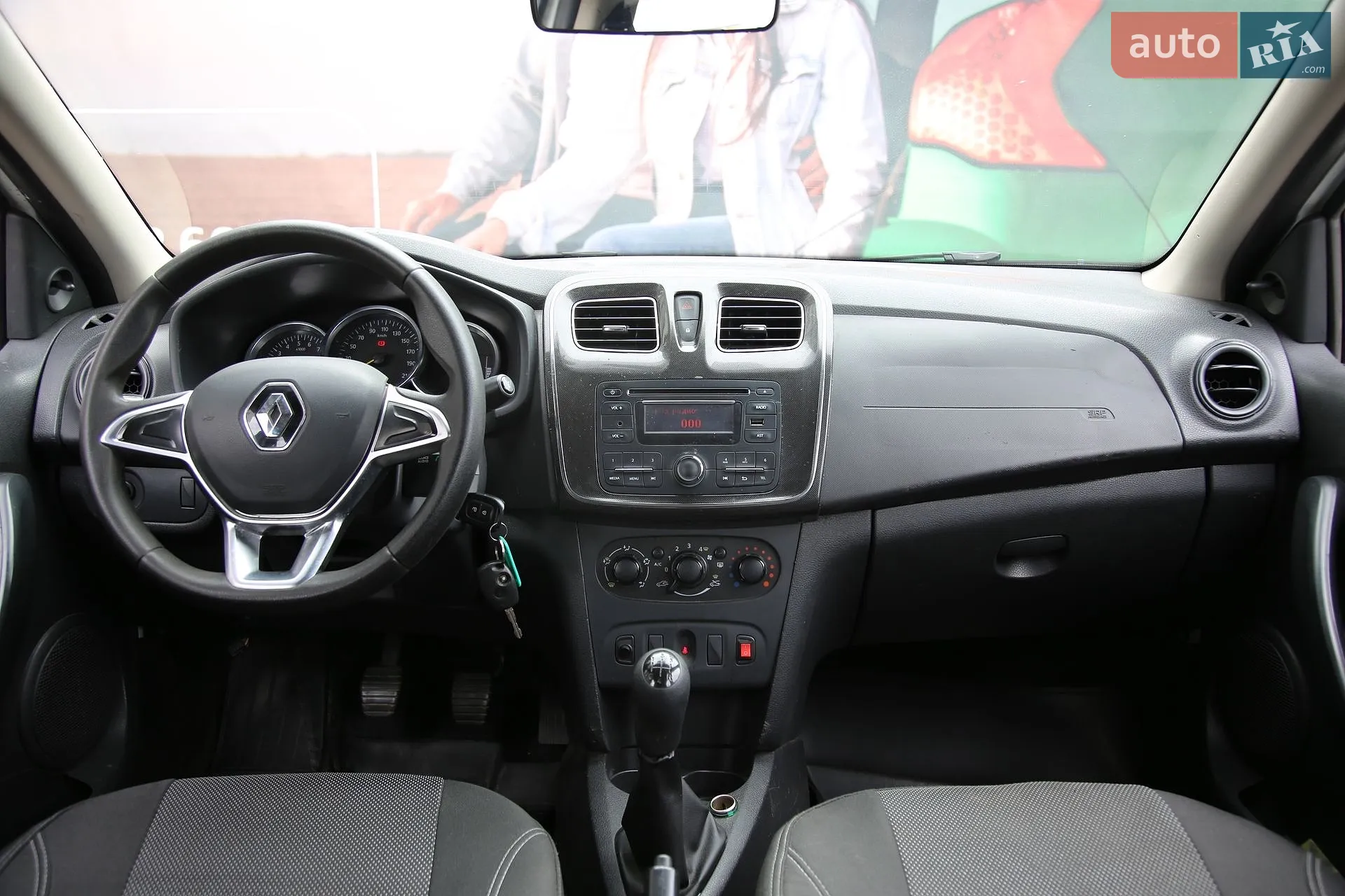 2020 Renault Logan - мініатюра 12