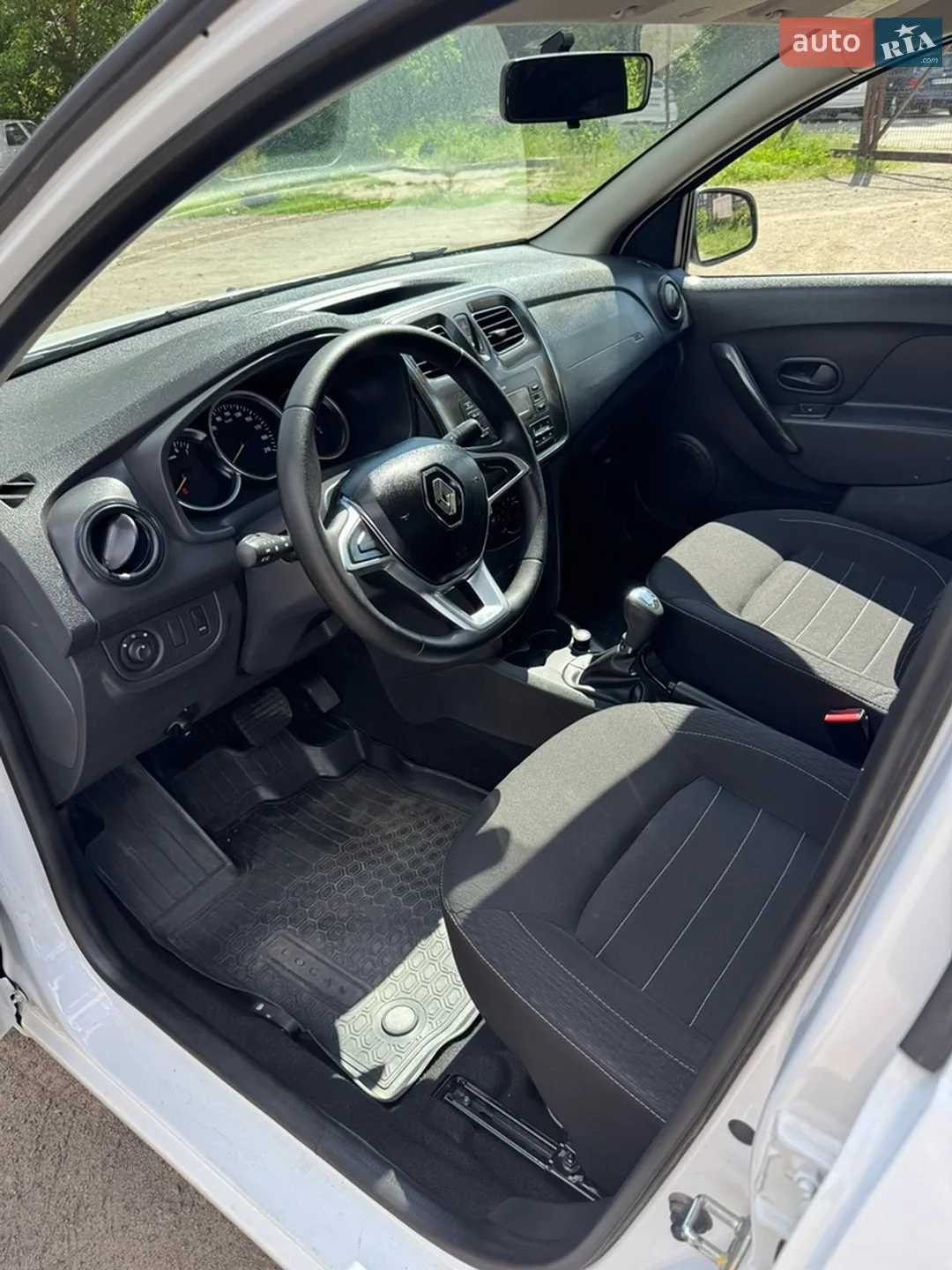 2021 Renault Logan - мініатюра 8