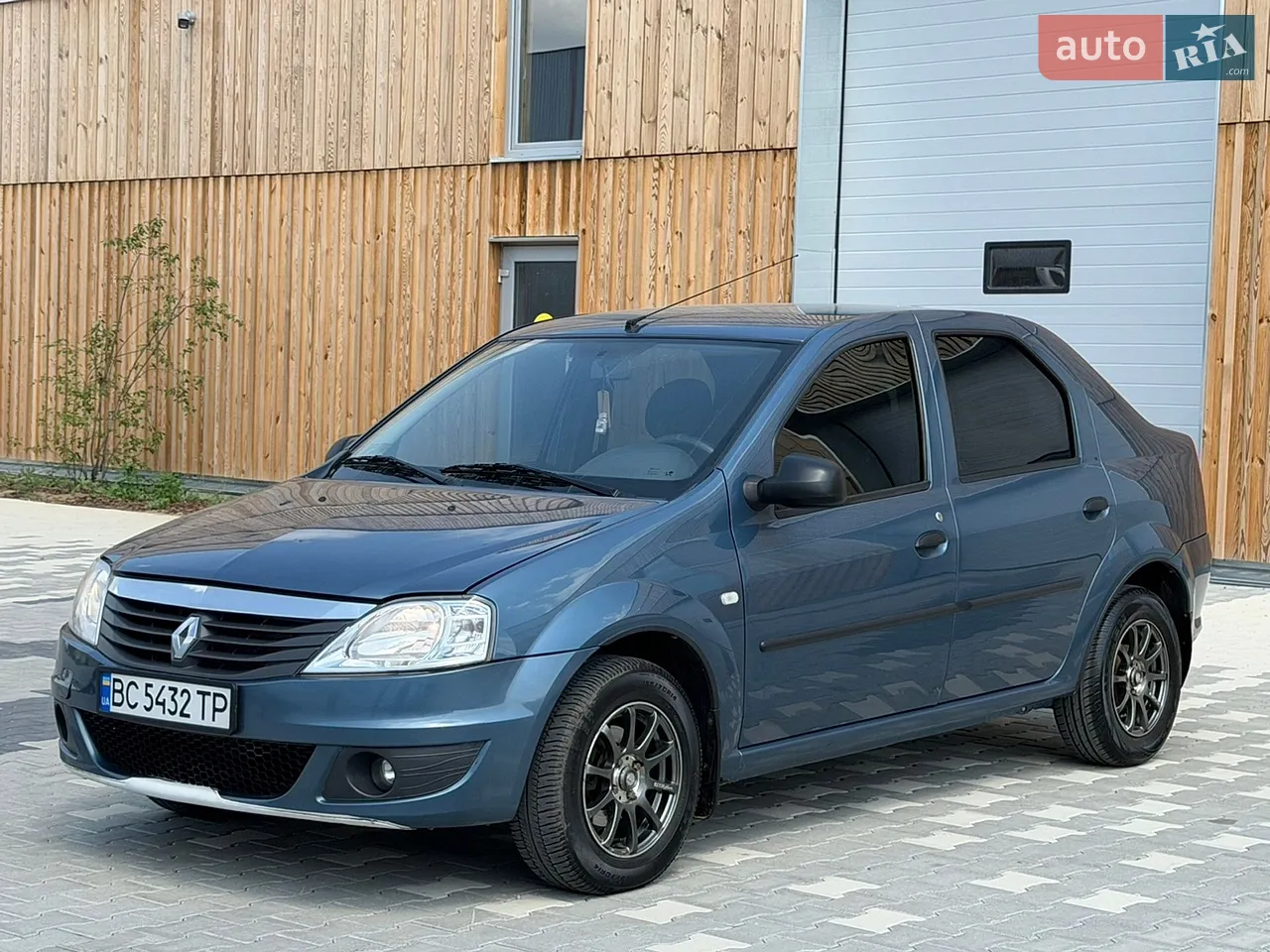 2011 Renault Logan - мініатюра 17