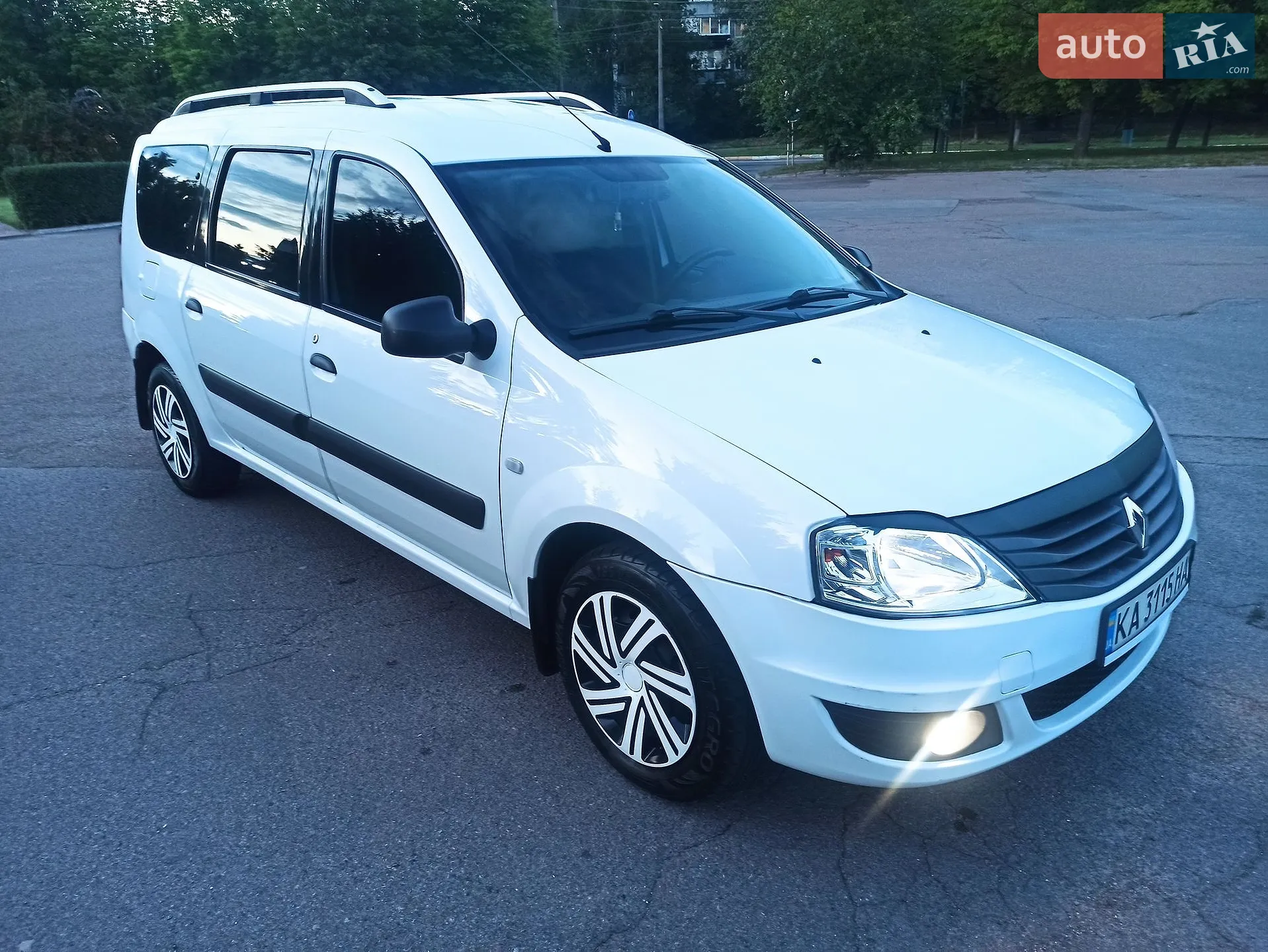 2012 Renault Logan - мініатюра 2