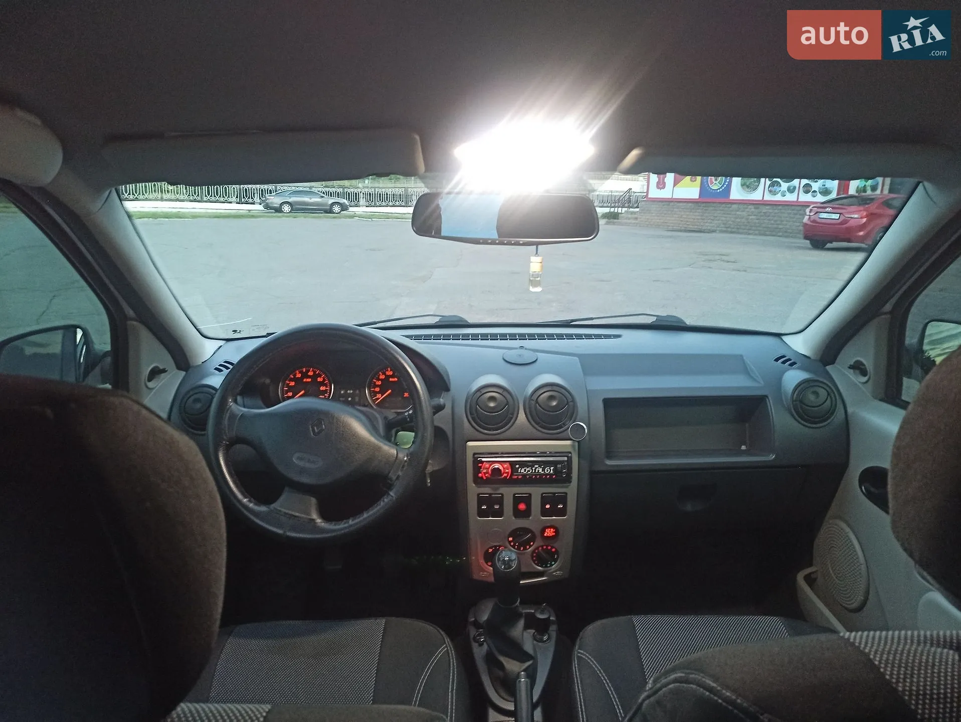 2012 Renault Logan - мініатюра 27
