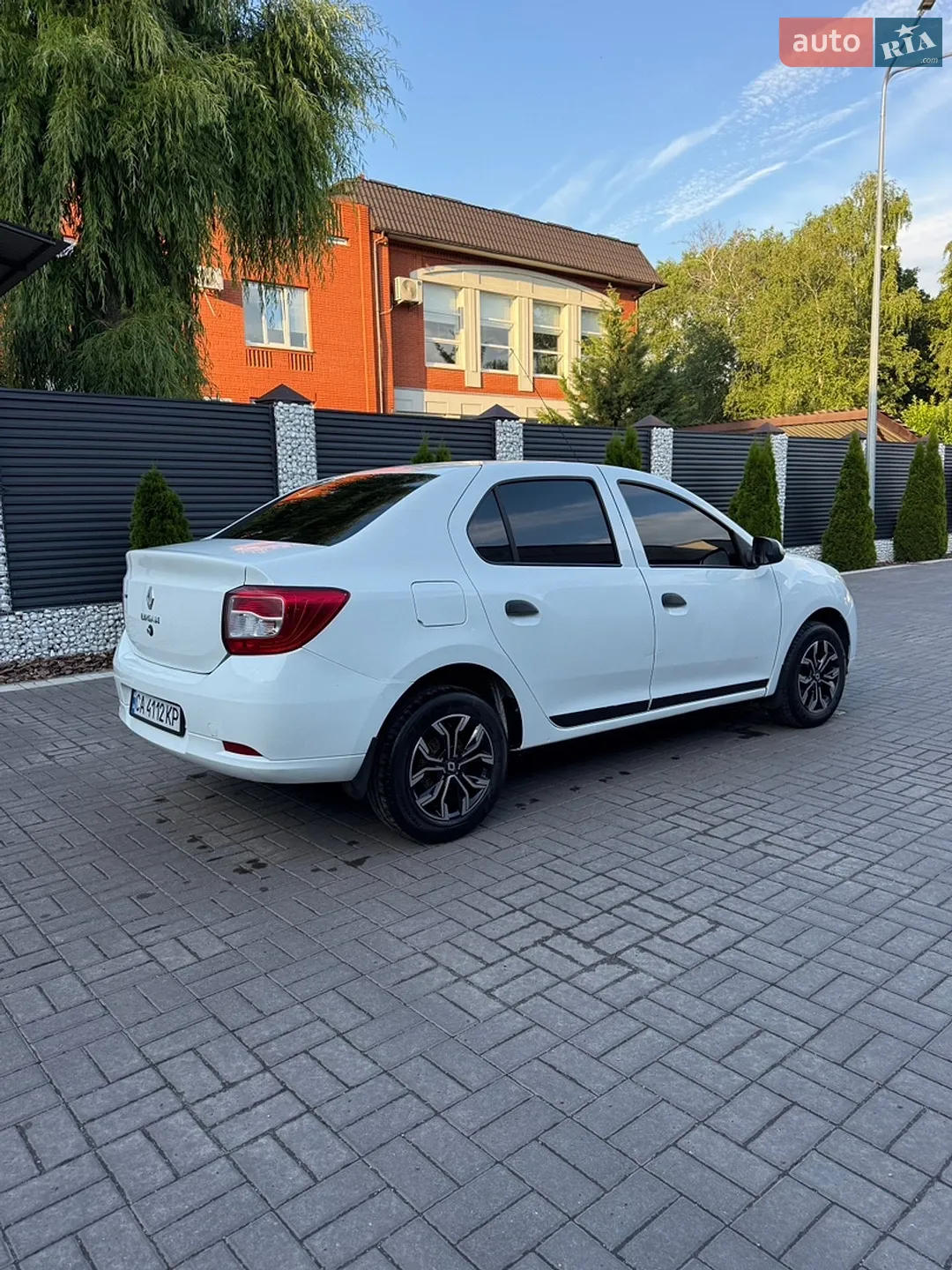 2015 Renault Logan - мініатюра 8
