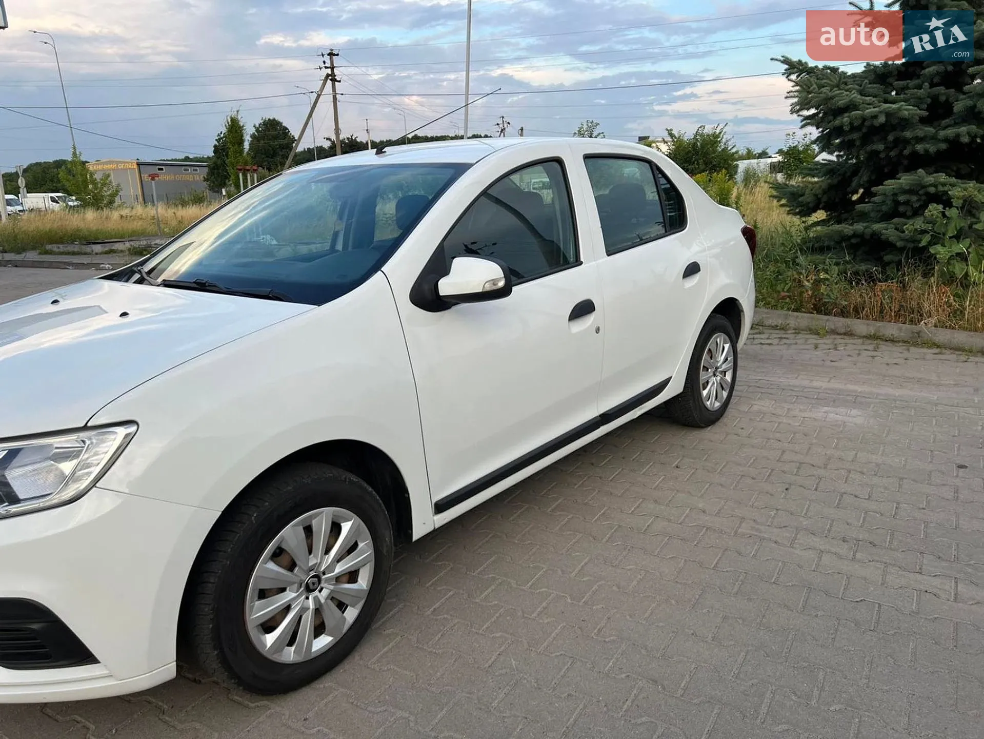 2018 Renault Logan - мініатюра 13