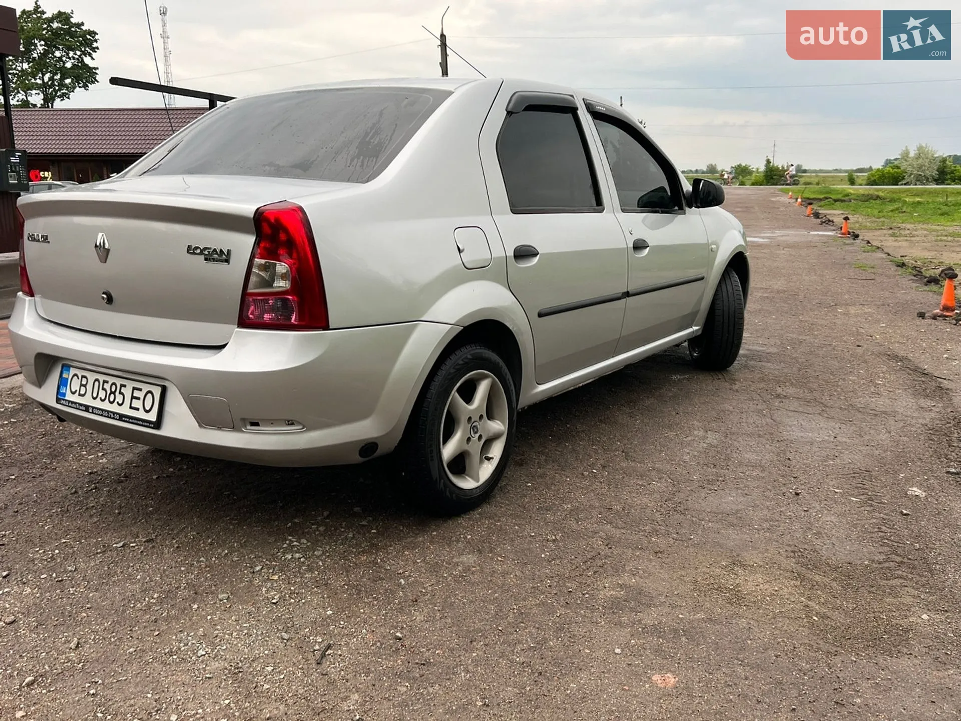 2010 Renault Logan - мініатюра 4