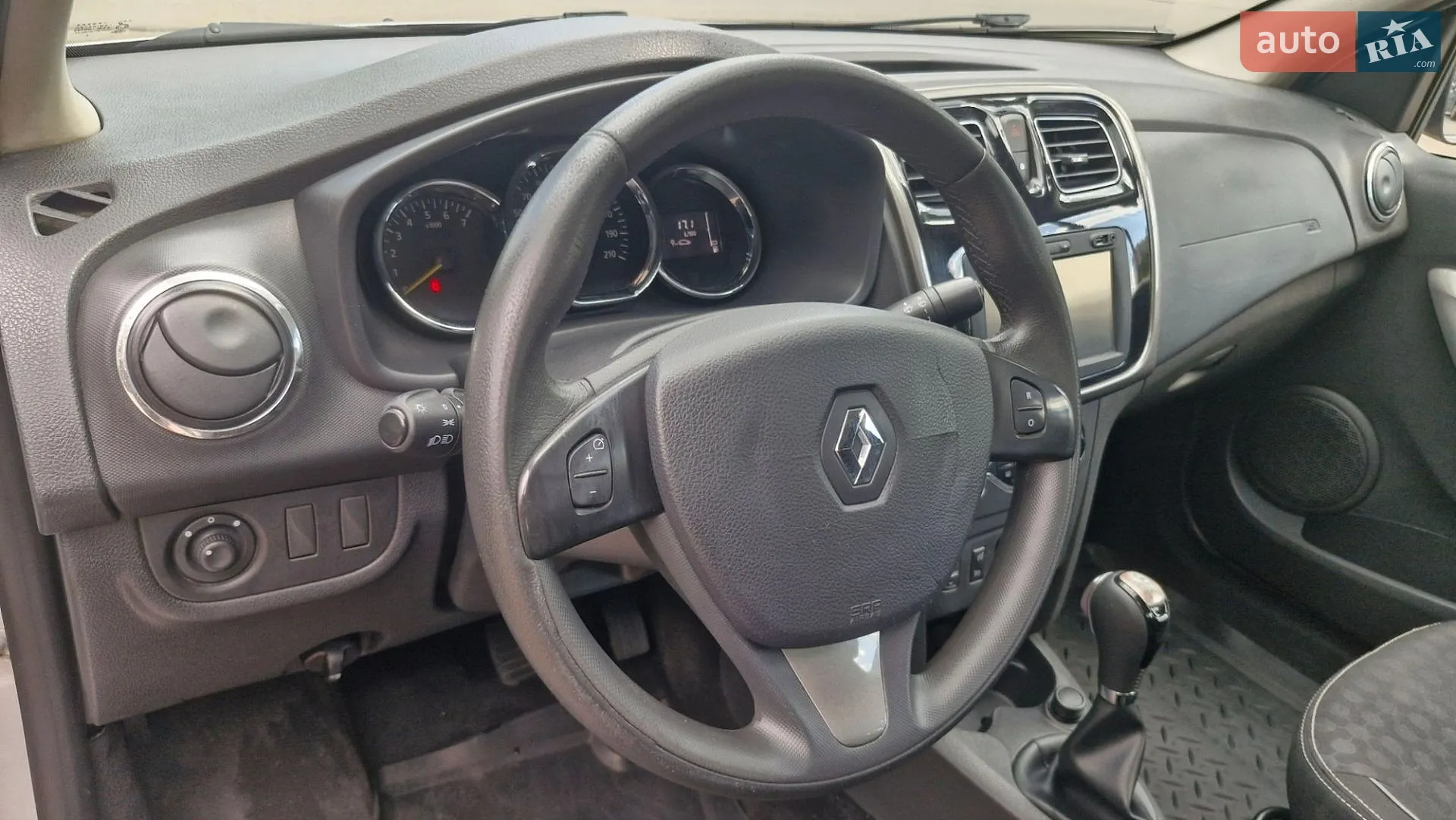2015 Renault Logan - мініатюра 8