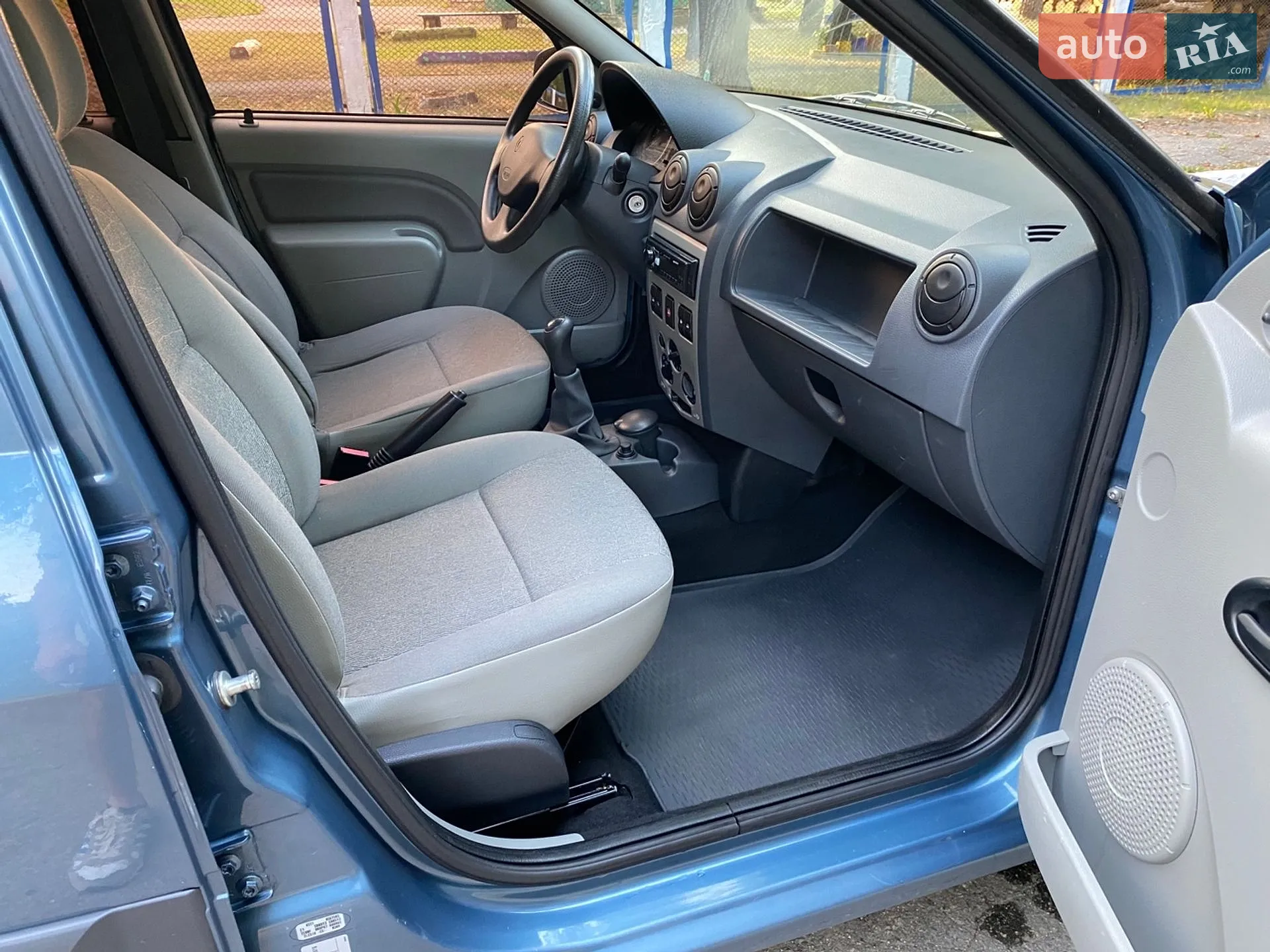 2012 Renault Logan - мініатюра 15