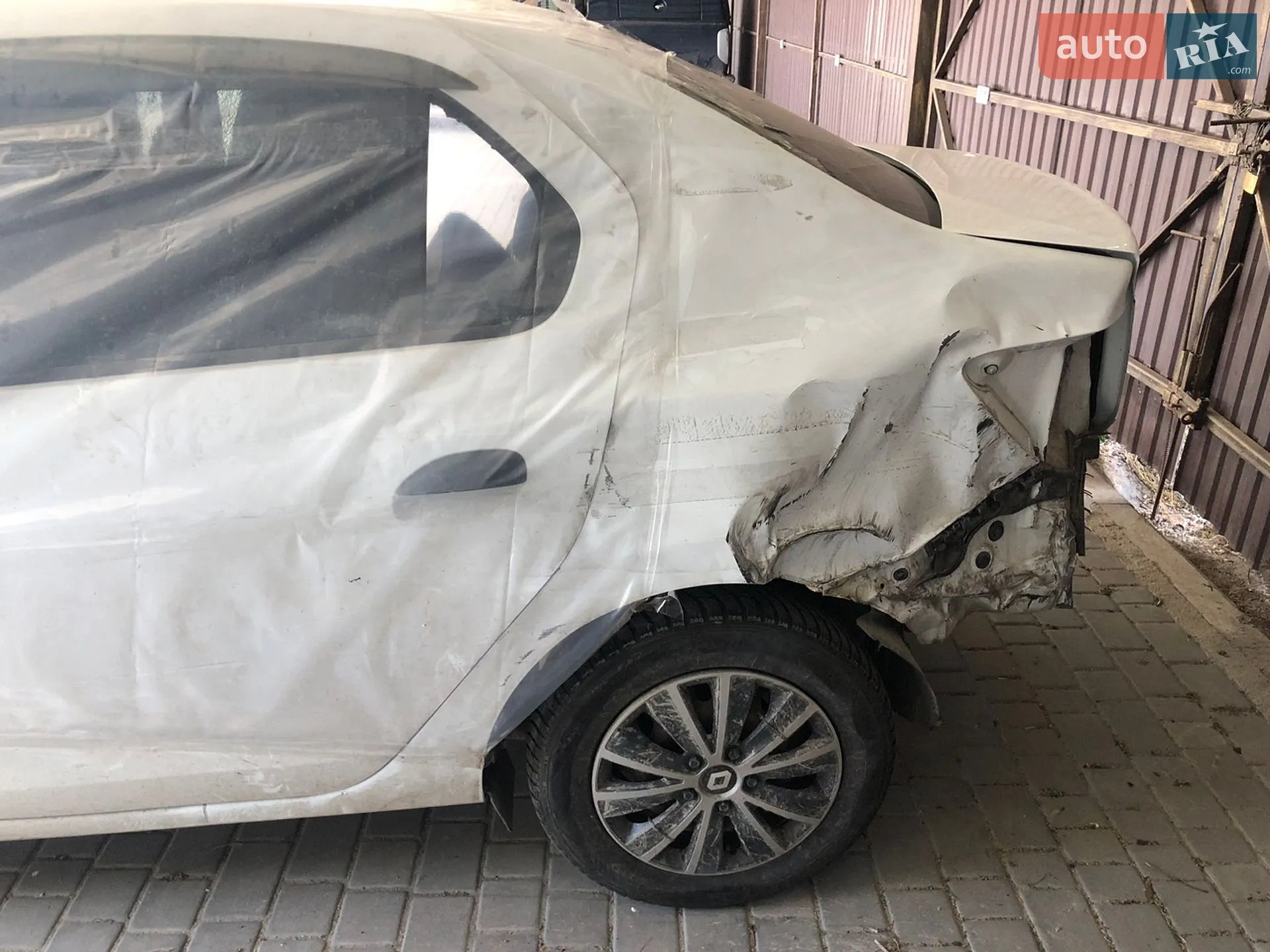2014 Renault Logan - мініатюра 3