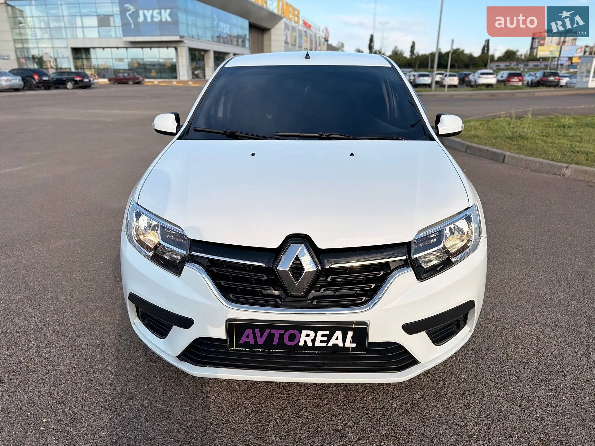 2020 Renault Logan - мініатюра 16