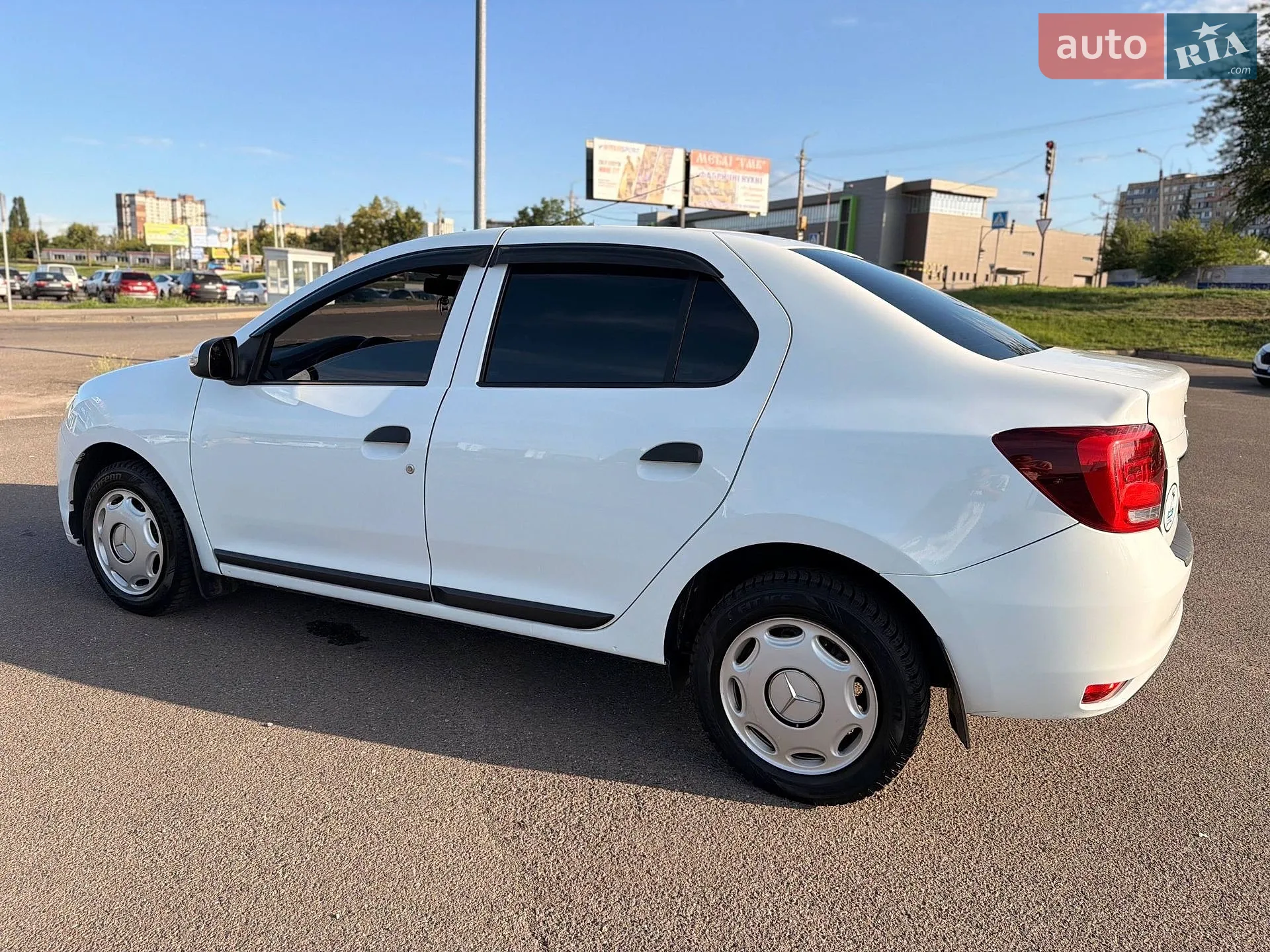 2020 Renault Logan - мініатюра 32