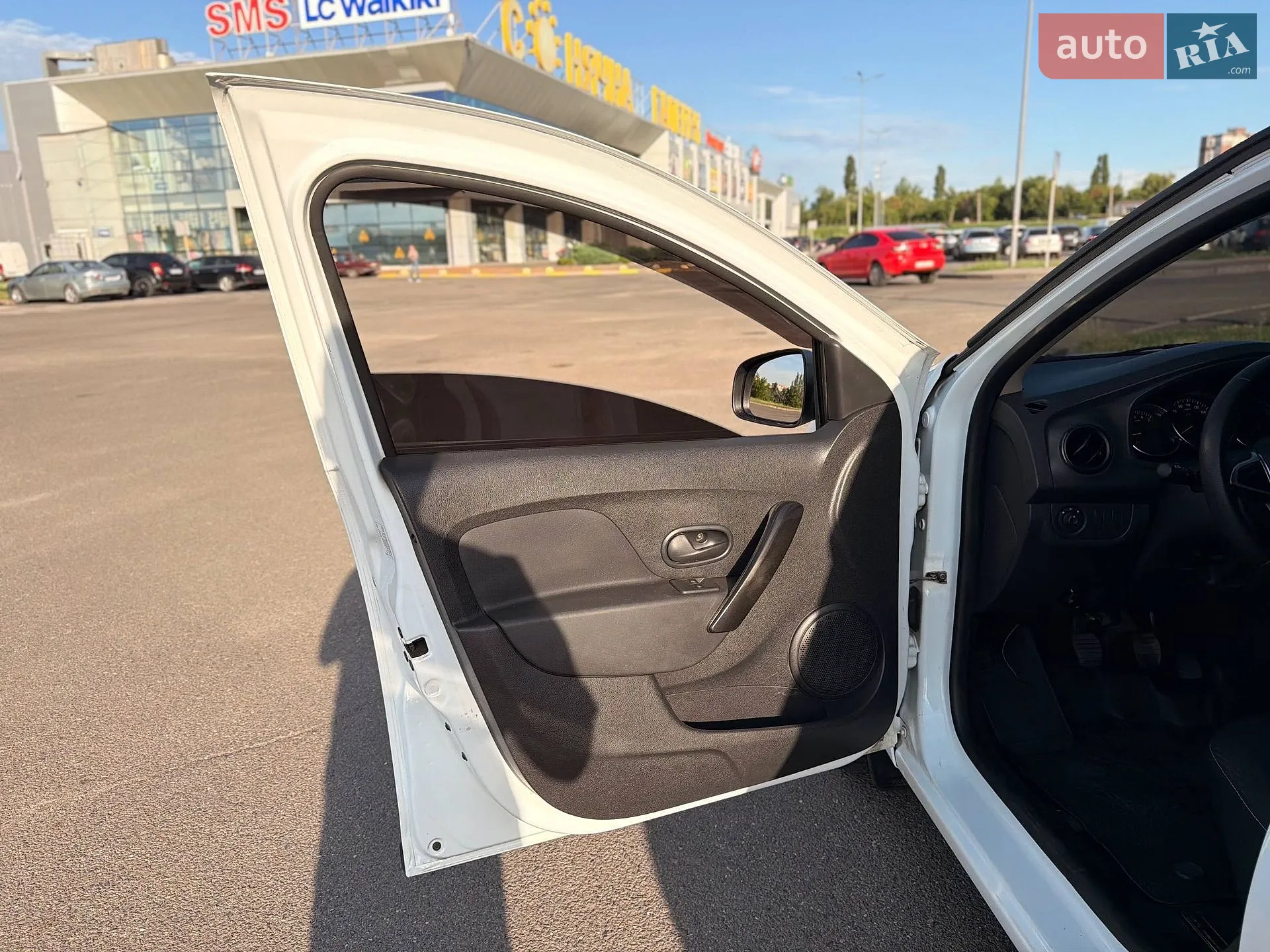 2020 Renault Logan - мініатюра 37