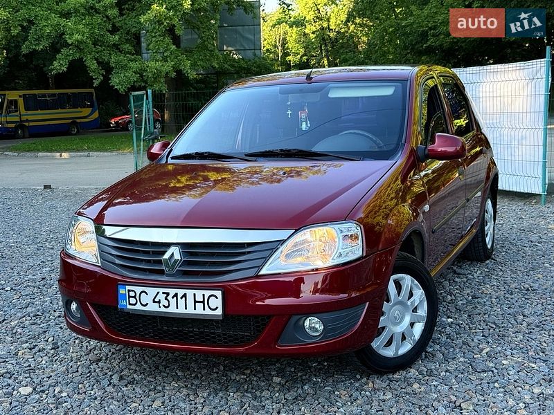 Седан Renault Logan 2011 в Трускавце фото Седан Renault Logan 2011 в Трускавце