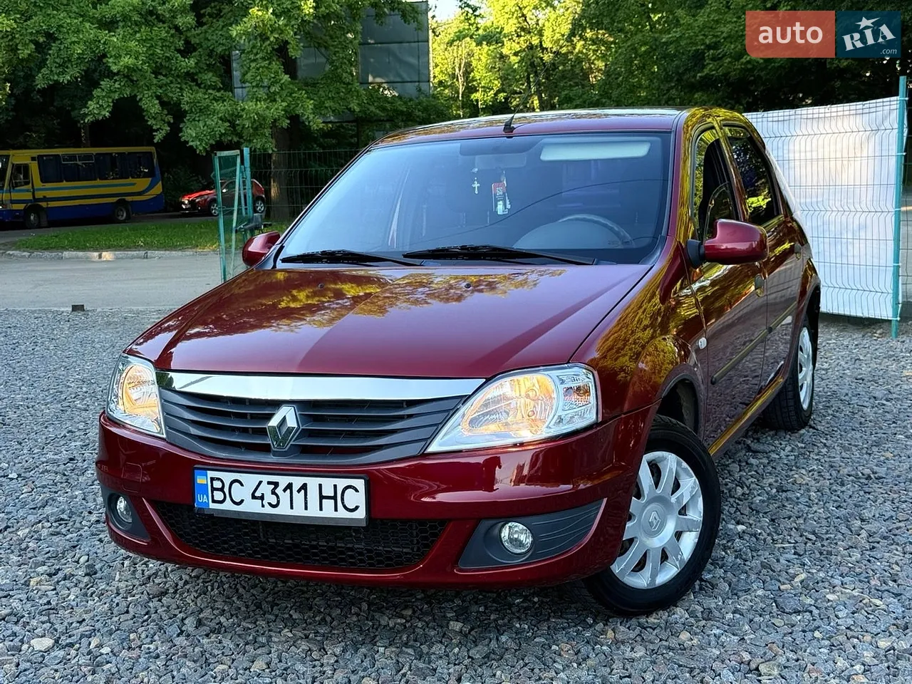 2011 Renault Logan - мініатюра 14