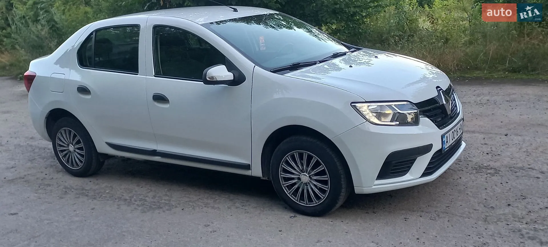 Renault Logan 2017 VIN VF14SRCL457455534 фото оголошення 10 з 20