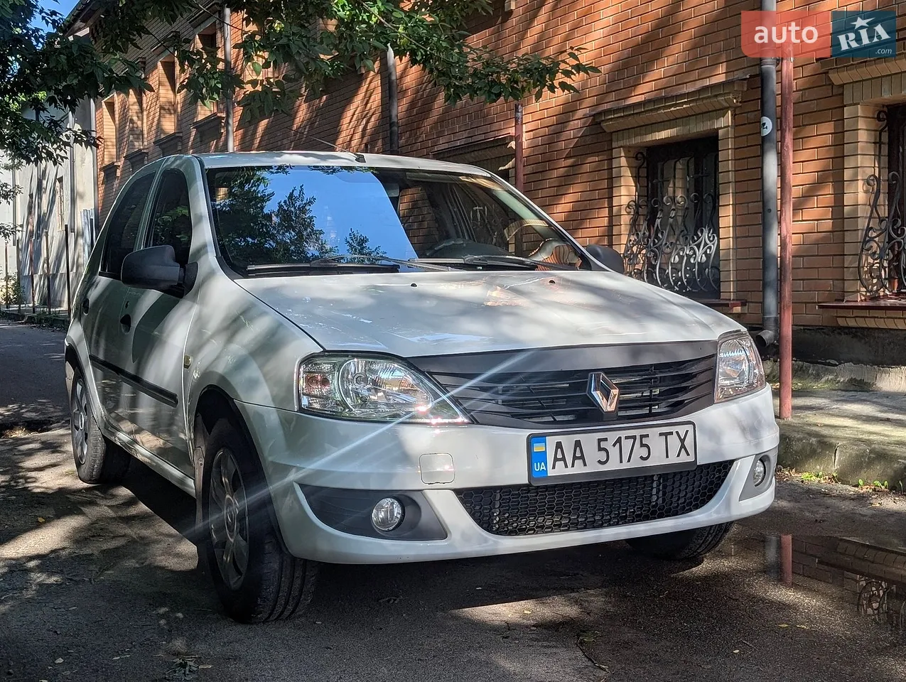 2011 Renault Logan - мініатюра 22
