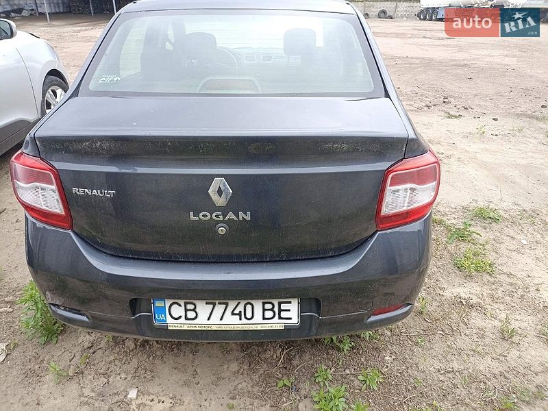 Седан Renault Logan 2016 в Новой Басане