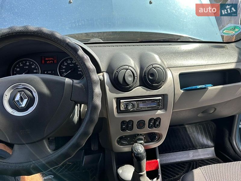 Седан Renault Logan 2009 в Луцьку
