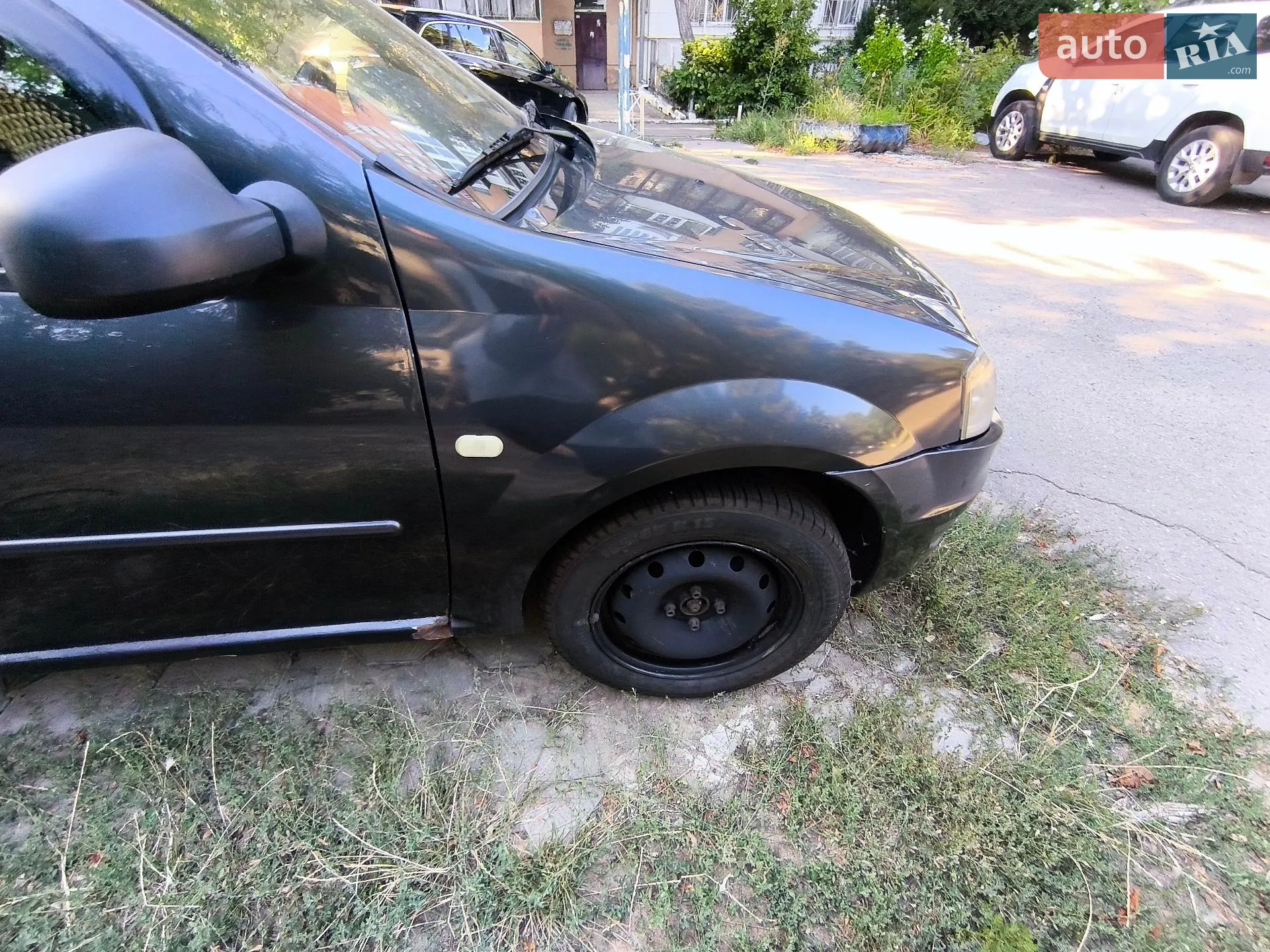 2010 Renault Logan - мініатюра 5