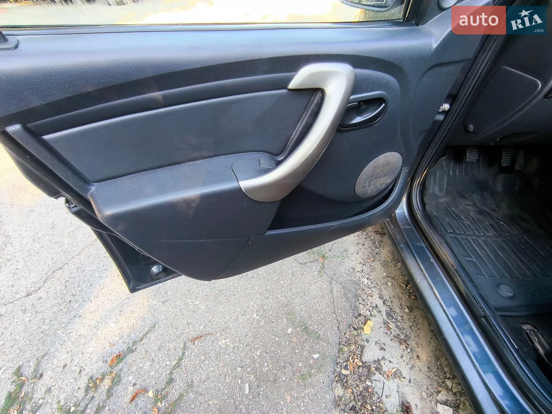 2010 Renault Logan - мініатюра 14