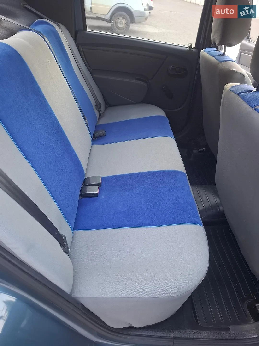 2010 Renault Logan - мініатюра 5