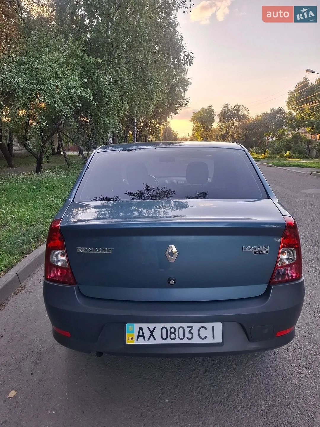2010 Renault Logan - мініатюра 9