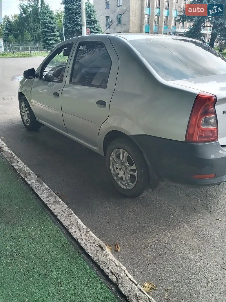 2010 Renault Logan - мініатюра 6