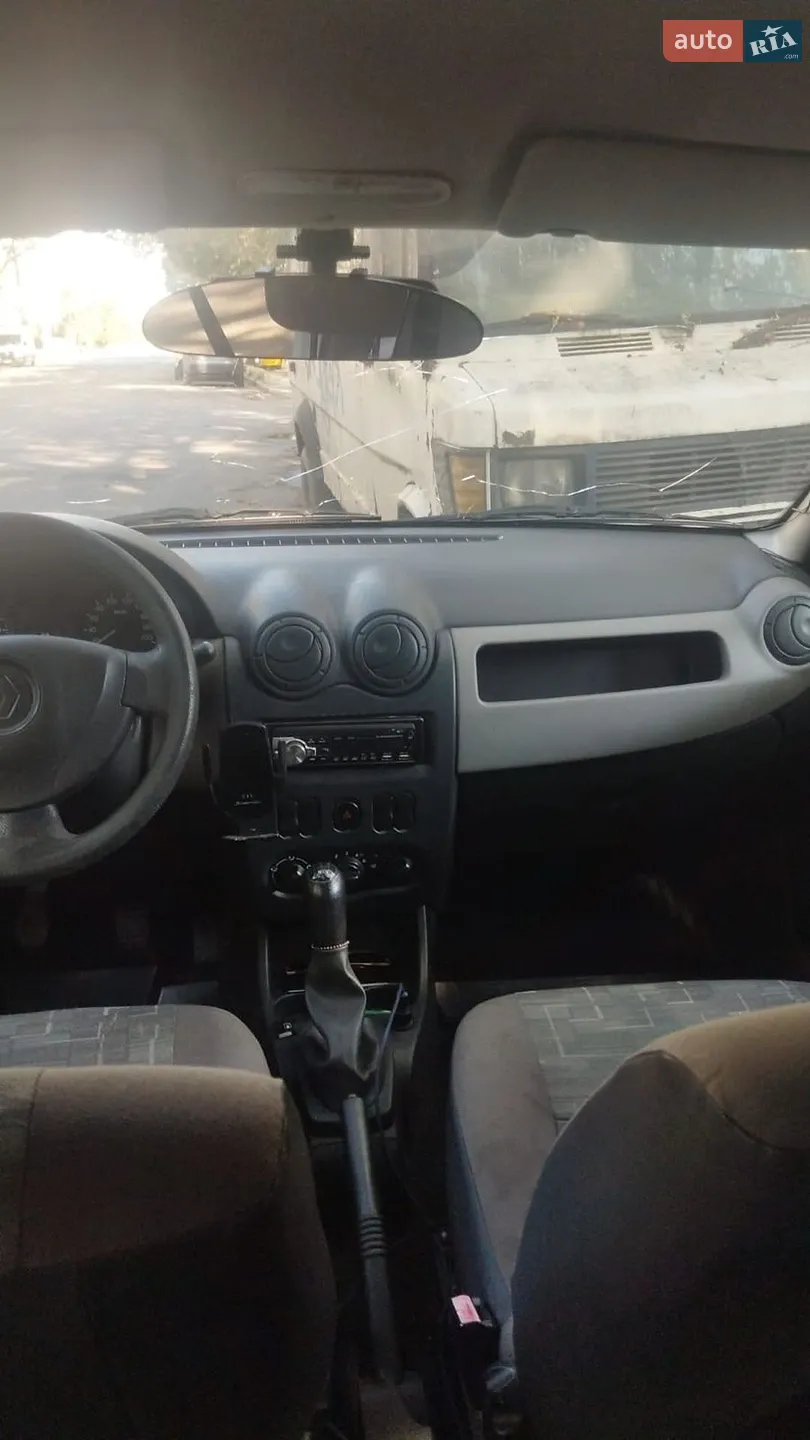 2012 Renault Logan - мініатюра 7