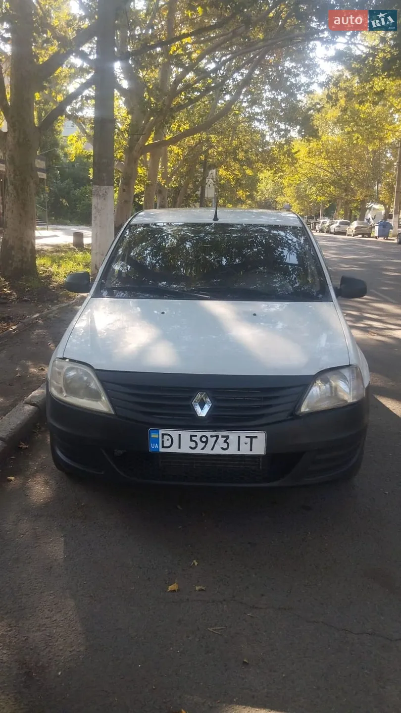 Renault Logan 2012