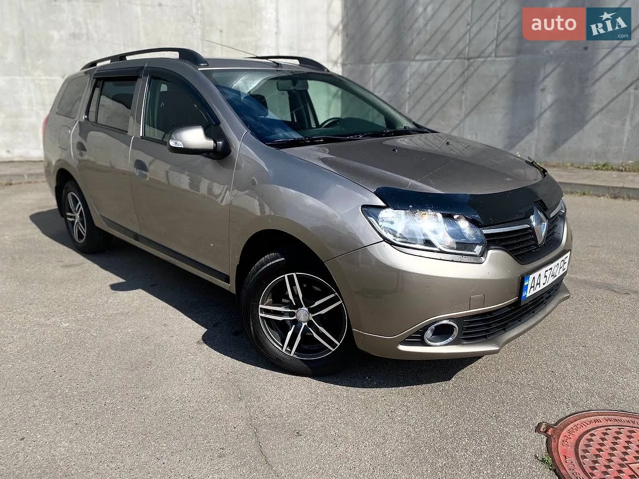 2015 Renault Logan - мініатюра 10