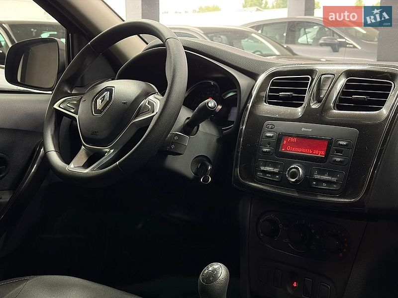 Седан Renault Logan 2018 в Одессе