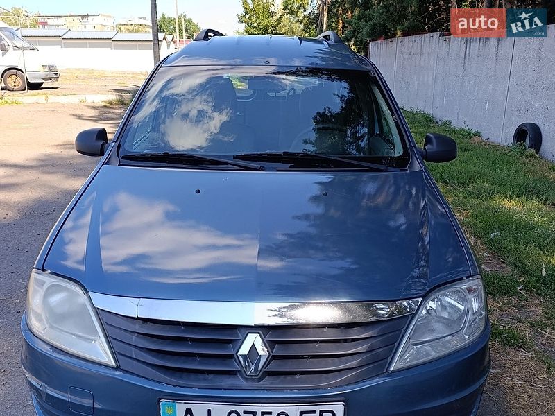 Renault Logan 2010