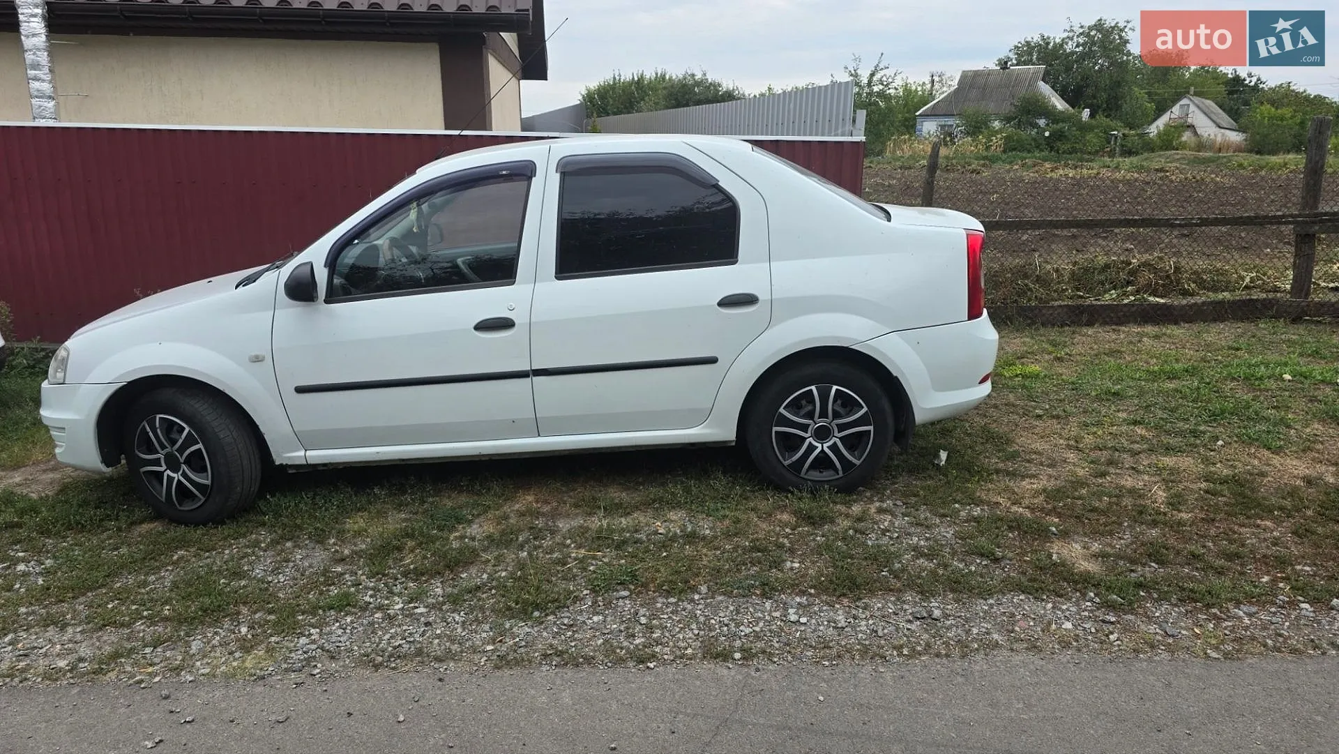 2011 Renault Logan - мініатюра 4