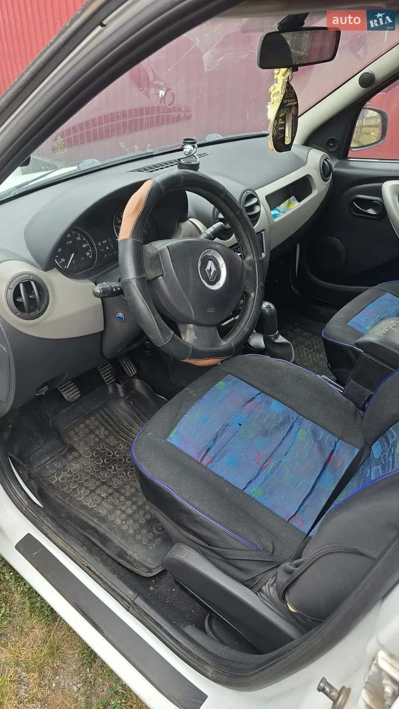 2011 Renault Logan - мініатюра 9