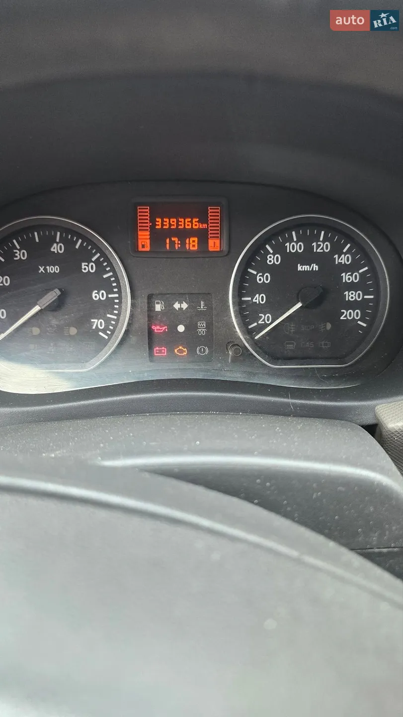 2011 Renault Logan - мініатюра 12